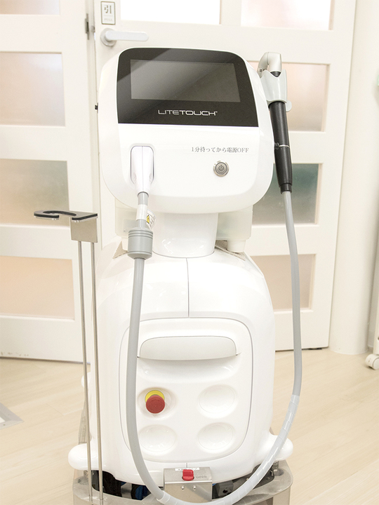 新品 AOPEN DT2462M-P 23.8インチ ホワイト 医療画像表示用 Business